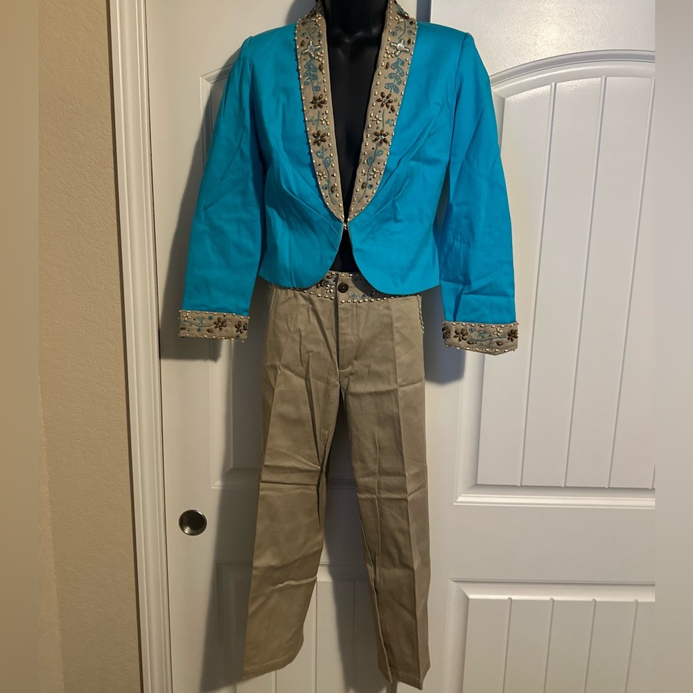 NWOT! “Anne Carson” Embellished Cropped Suit